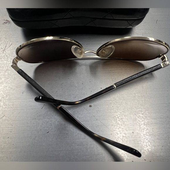 Chanel Aviator Sunglasses with case - Picture 11 of 13